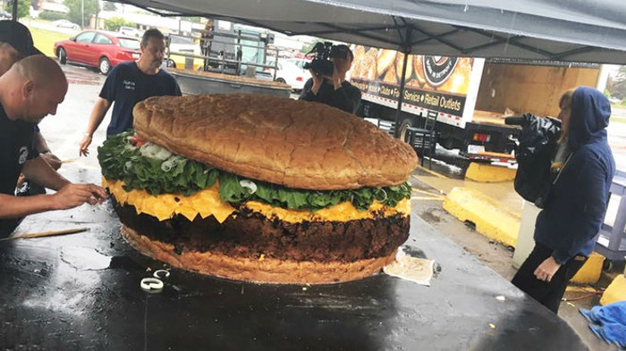 Najveći burger na svetu