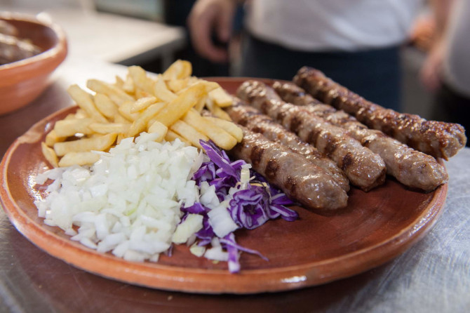 Restoran Tri Šešira, ćevapi