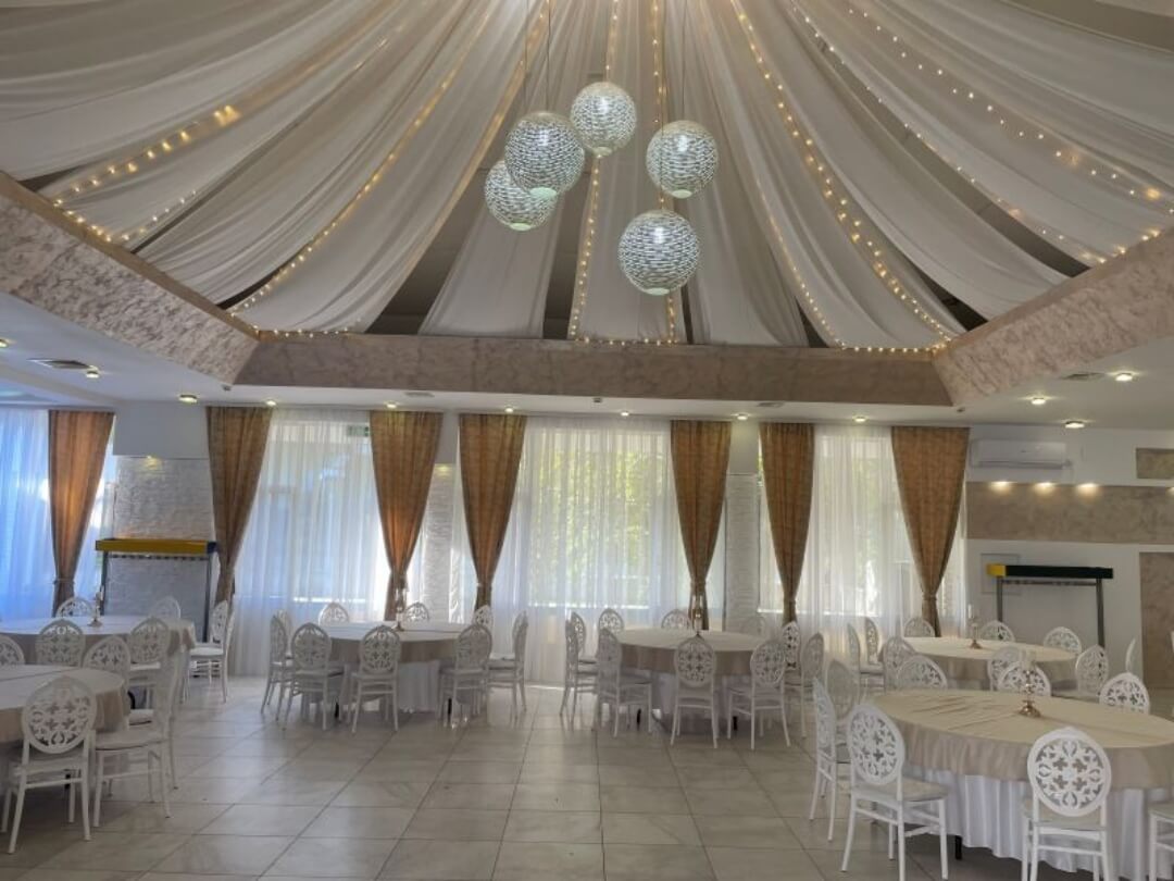 restoran kosutnjak lux enterijer 1