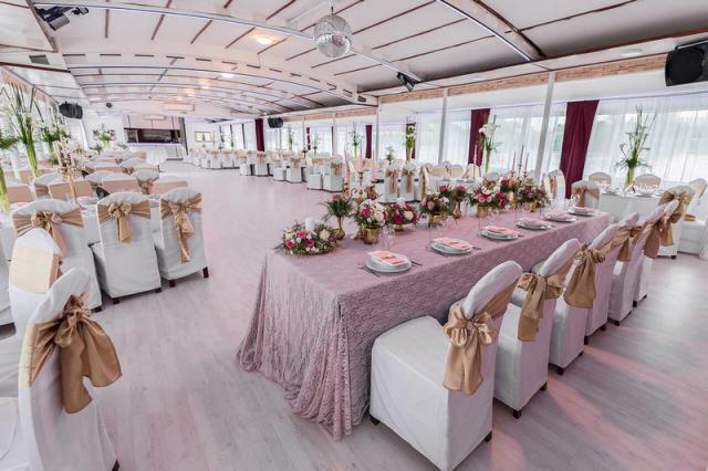 brod restoran flamingo nova godina 10