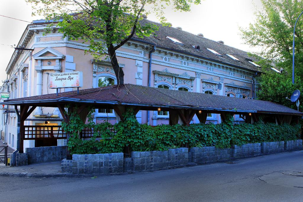 restoran gladni vuk 2